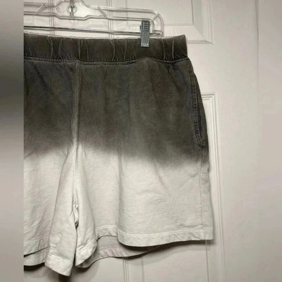 Vero Moda Size XL Betty Black Ombre Sweat Shorts - Picture 3 of 7